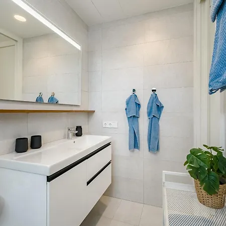 Don Carlos - Adults Only !