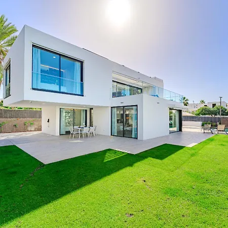 Don Carlos - Adults Only ! * Плая-де-лас-Америкас